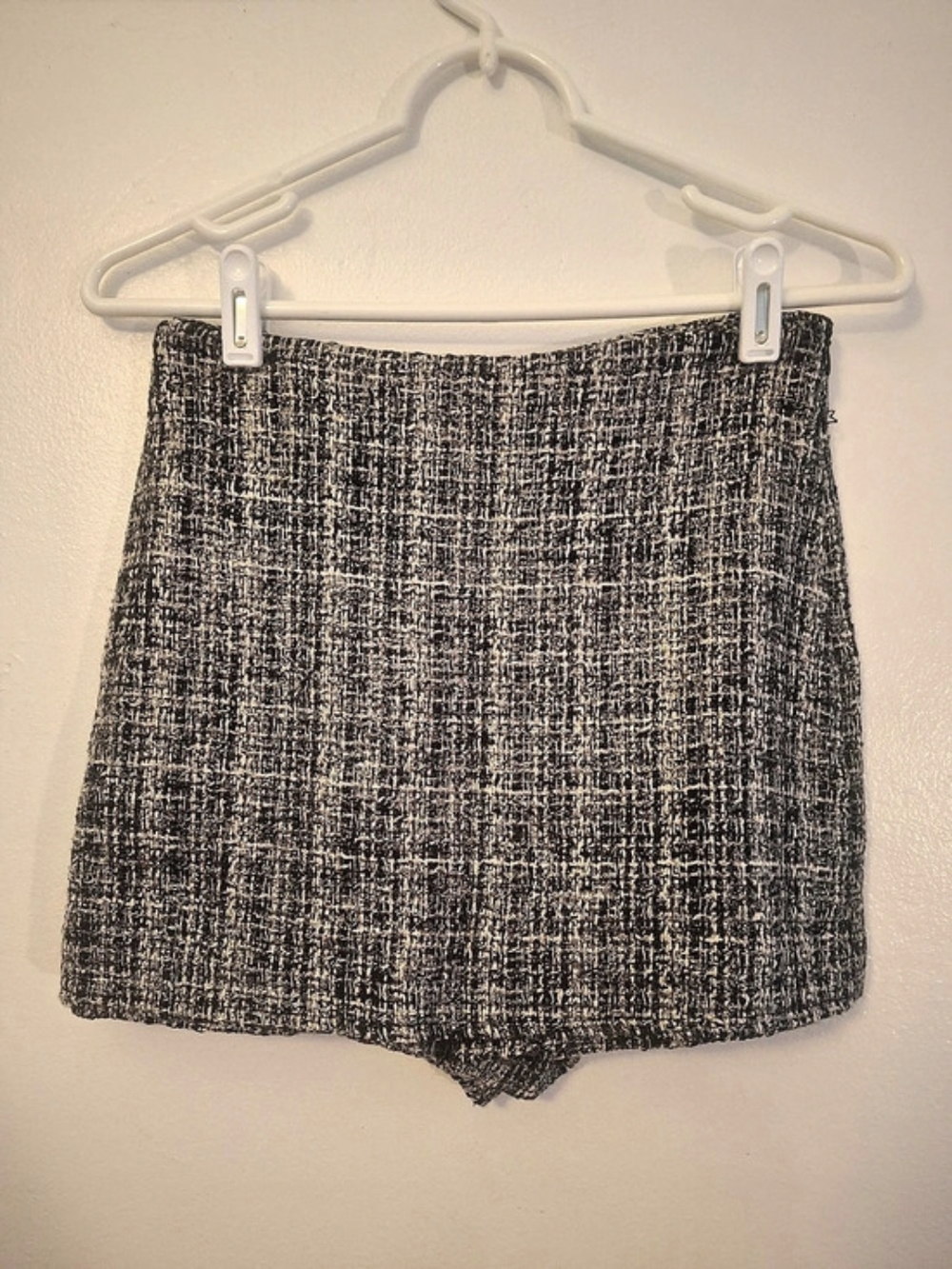 Zara Textured Tweed Skort Black & Tan XS